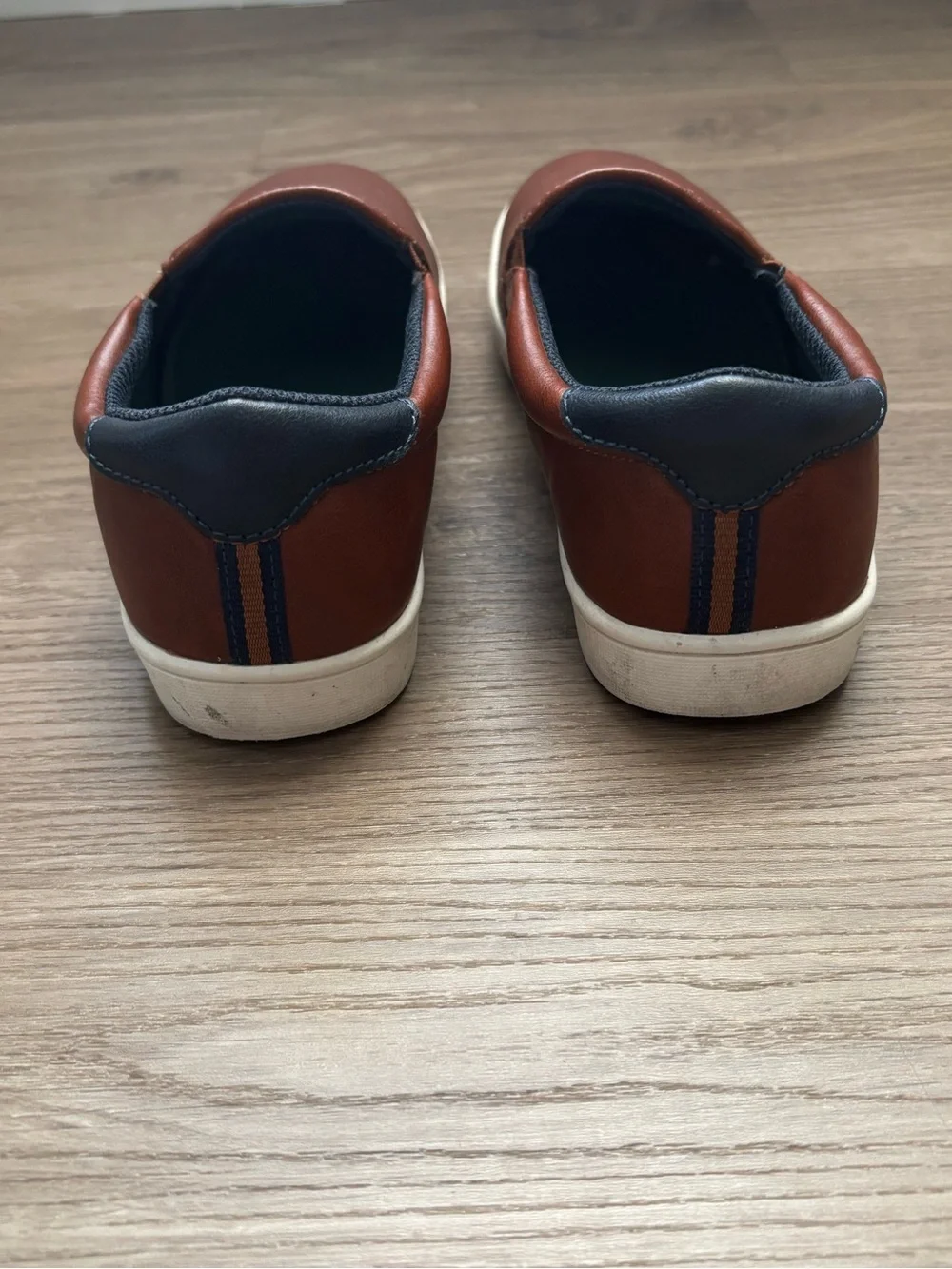 Dr. Scholl’s Slip-On Brown Casual Shoes Size 2